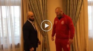 Боец MMA Яндиев публично извинился перед Харитоновым за нападение