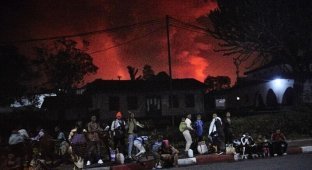 В Конго произошло извержение вулкана Ньирагонго (10 фото + 5 видео)