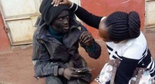 Жительница Кении помогла другу детства, ставшему наркоманом (4 фото)