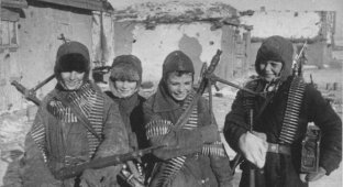 Храбрые подростки, защитившие родную деревню от фашистов (3 фото)