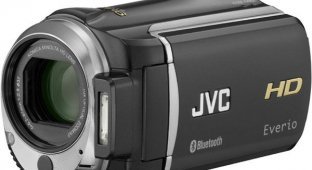 JVC Everio GZ-HM550 - Full HD камкордер с поддержкой Bluetooth (видео)