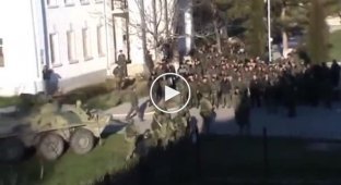Солдаты Украины не дали снять Украинский флаг в Бельбеке (22 Марта) (майдан)