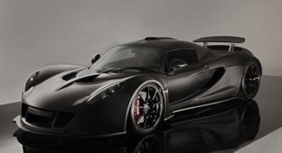 Суперкар Venom GT (10 фото)