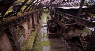 Заброшенный металлургический завод в Нижнем Тагиле (49 фото)