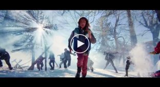 Режиссер Джона Уика, Дэдпула 2 и Хоббса и Шоу, Дэвид Литч снял для Apple рекламу в виде битвы в снежки
