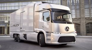 Mercedes-Benz представил электрический грузовик Urban eTruck (22 фото)