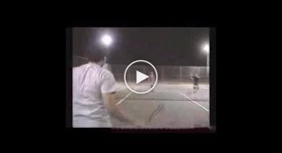 Интересная игра в теннис