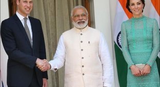 Последствия рукопожатия принца Уильяма и премьер-министра Индии Нарендра Моди (3 фото)