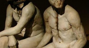 9 самых странных скульптур (9 фотографий)