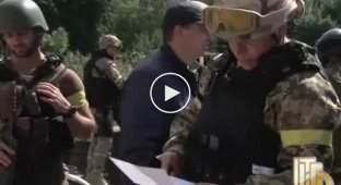 Оружие оставшееся от террористов в Мэрии Славянска