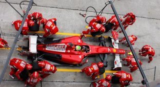Конец сезона Формула-1 (46 фотографий)