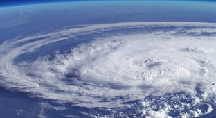 Братья "Мэтью": ТОП-7 самых страшных ураганов последнего столетия