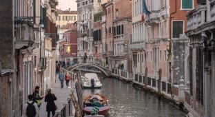 Неожиданная Венеция: повседневный город не для туристов (45 фото)