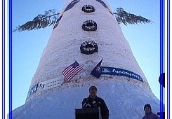 Самый большой в мире снеговик (5 фото)