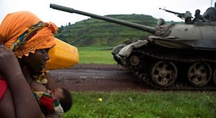 Изнасилование – способ ведения войны в Восточном Конго (20 фото)