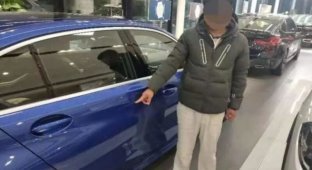 Парень специально повредил авто, чтобы вынудить отца купить его (3 фото + 1 видео)