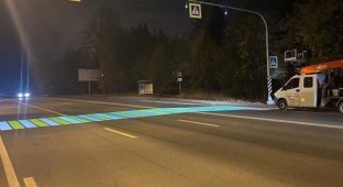 На Выборгском шоссе в Сертолово появилась "лазерная зебра" - светящийся пешеходный переход (2 фото + видео)