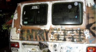 Продается фургон Курта Кобейна (фото)