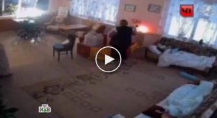 Жестокое избиение инвалида ее воспитательницей попало на видео