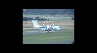 Взлет Ил-76 с перегрузом. Австралия