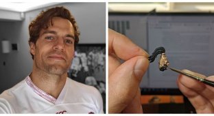 Актер Генри Кавилл расписывает миниатюры Warhammer на карантине (5 фото)