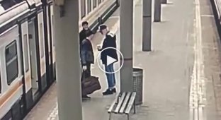 Дерзкое разбойное нападение на пассажира на вокзале в Москве