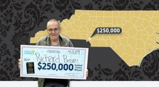 Умирающий американец выиграл в лотерею и вместо лечения потратил деньги на путешествие (2 фото)