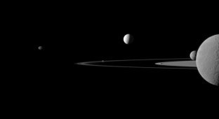 Cassini: 20 лет в космосе (9 фото)