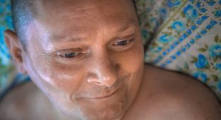 «Это не я герой, а Серега»: Как мужчина из Вилейки 15 лет заботится о парализованном друге (8 фото)