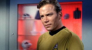 Blue Origin Джеффа Безоса отправил в космос исполнителя роли капитана Кирка в Star Trek (4 фото + видео)