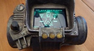 Классный самодельный компьютер Pip Boy 3000 из Fallout 3 (3 Фото)