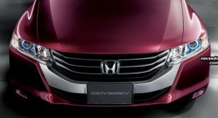 Honda начала продажи четвертого поколения Odyssey (18 фото)