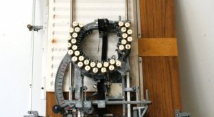 Нотная пишущая машинка (3 фото)