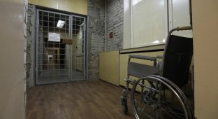 Инвалид-колясочник получил срок за разбой (5 фото)