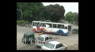 Авария двух автобусов