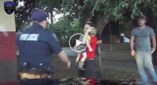Проезжавший рядом полицейский спас мальчика который перестал дышать
