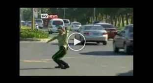 Филиппинский танцующий регулировщик