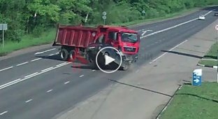 Смертельное столкновение Десятки с грузовиком