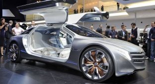 Компания Mercedes-Benz представила электро-концепт F125 (44 фото)