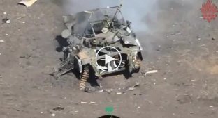 Вражеская бронемашина взрывается вместе с оккупантами от удара дрона-камикадзе