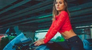 В Москве простились с 22-летней мотоциклисткой Ольгой Петровой, которая разбилась в ДТП (11 фото + 4 видео)