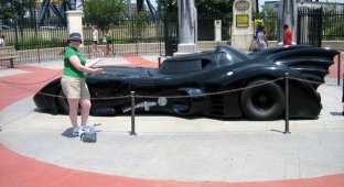 Автомобили на которых ездил Бэтмен (30 фото)