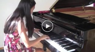 Талантливая пианистка