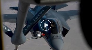 Дозаправку двух истребителей в Афганистане сняли на видео