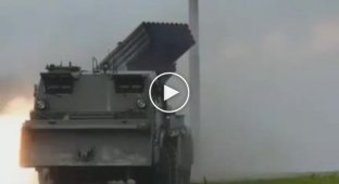 Чешская реактивная система залпового огня RM-70 наносит удары по позициям российских оккупантов в Украине