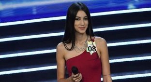 Благодаря этой девушке конкурс Мисс Италия-2018 запомнят надолго (8 фото)