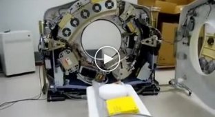 Как выглядят внутренности аппарата компьютерной томографии в работе