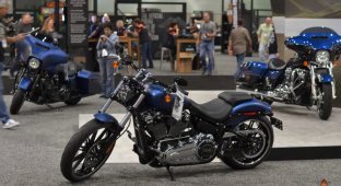 В Лос-Анджелесе представлен 2018 модельный год Harley-Davidson (67 фото)
