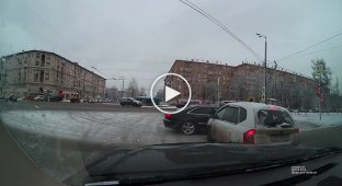ДТП при выезде на дублёр Ленинского проспекта