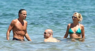 Бритни спирс со своим новым бойфрендом на Гавайских пляжах